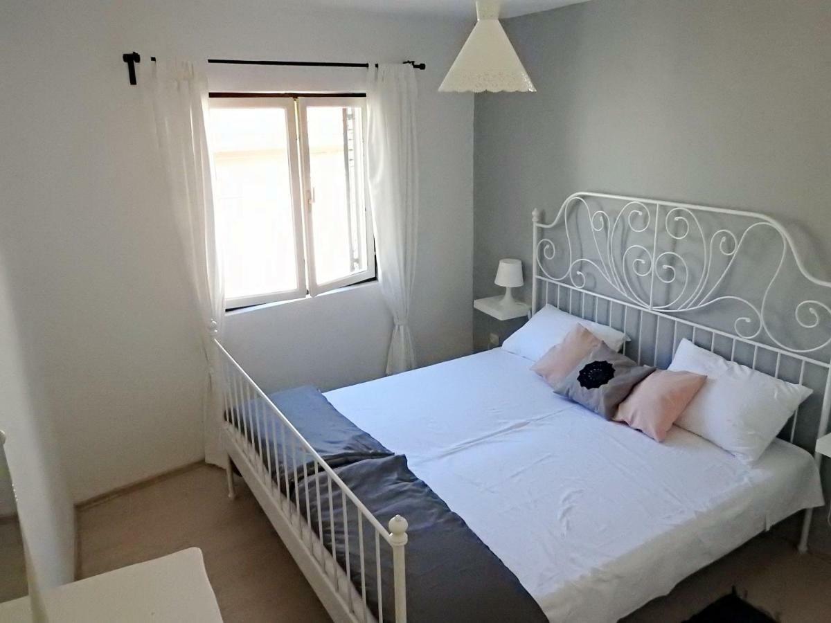 Apartment Antonela Slatine Esterno foto
