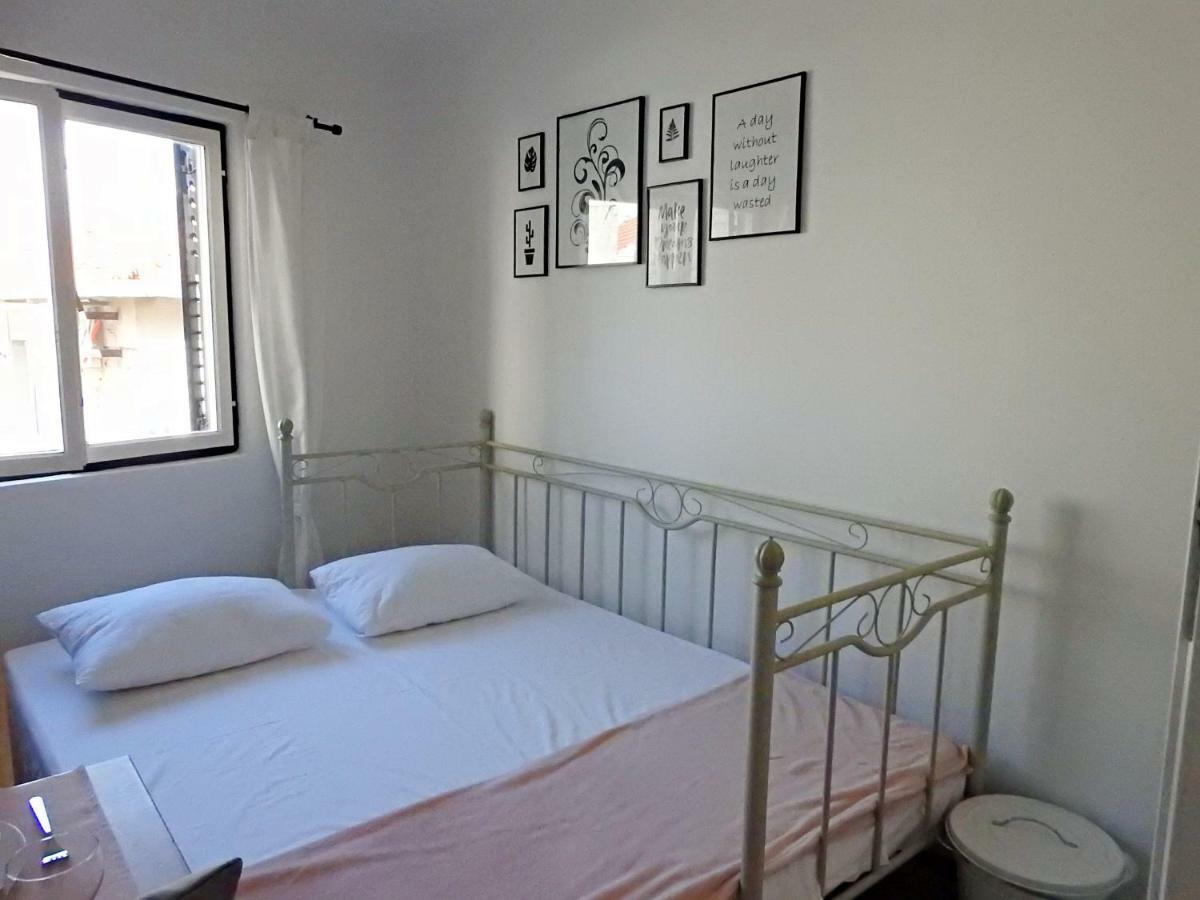 Apartment Antonela Slatine Esterno foto