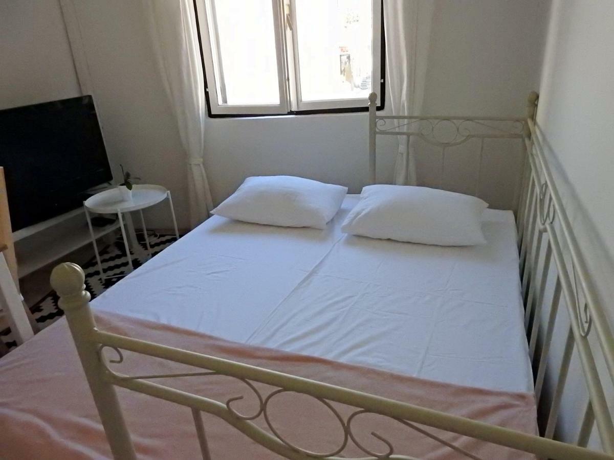 Apartment Antonela Slatine Esterno foto