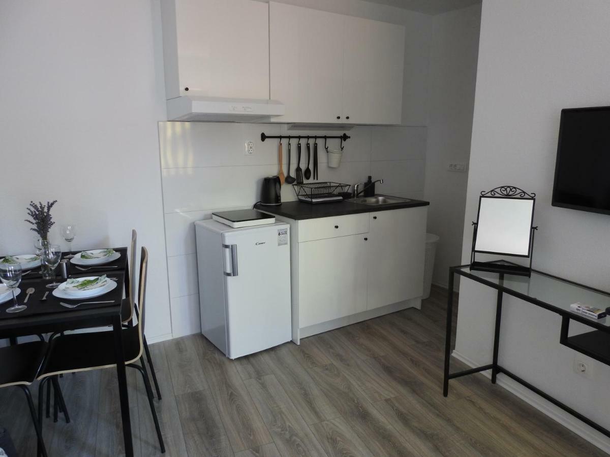 Apartment Antonela Slatine Esterno foto